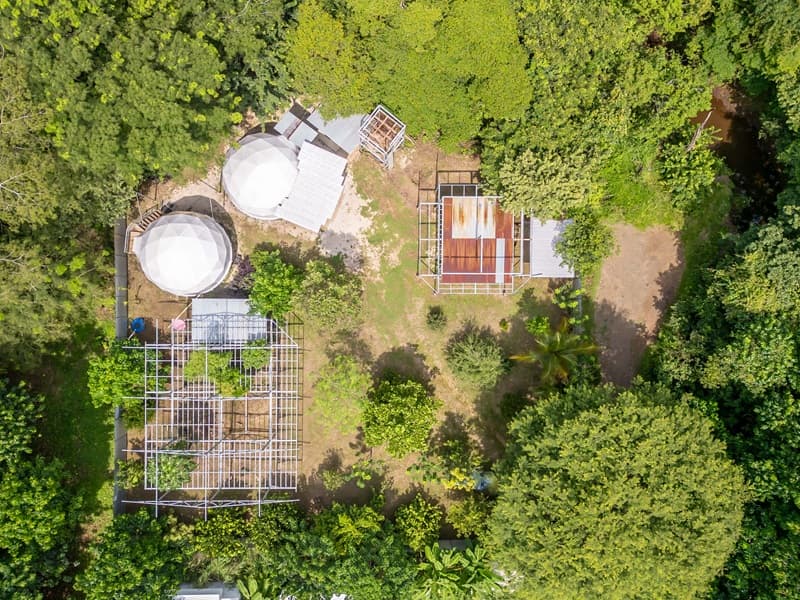 Casa Península: Prime Investment Opportunity Steps from Playa Avellanas