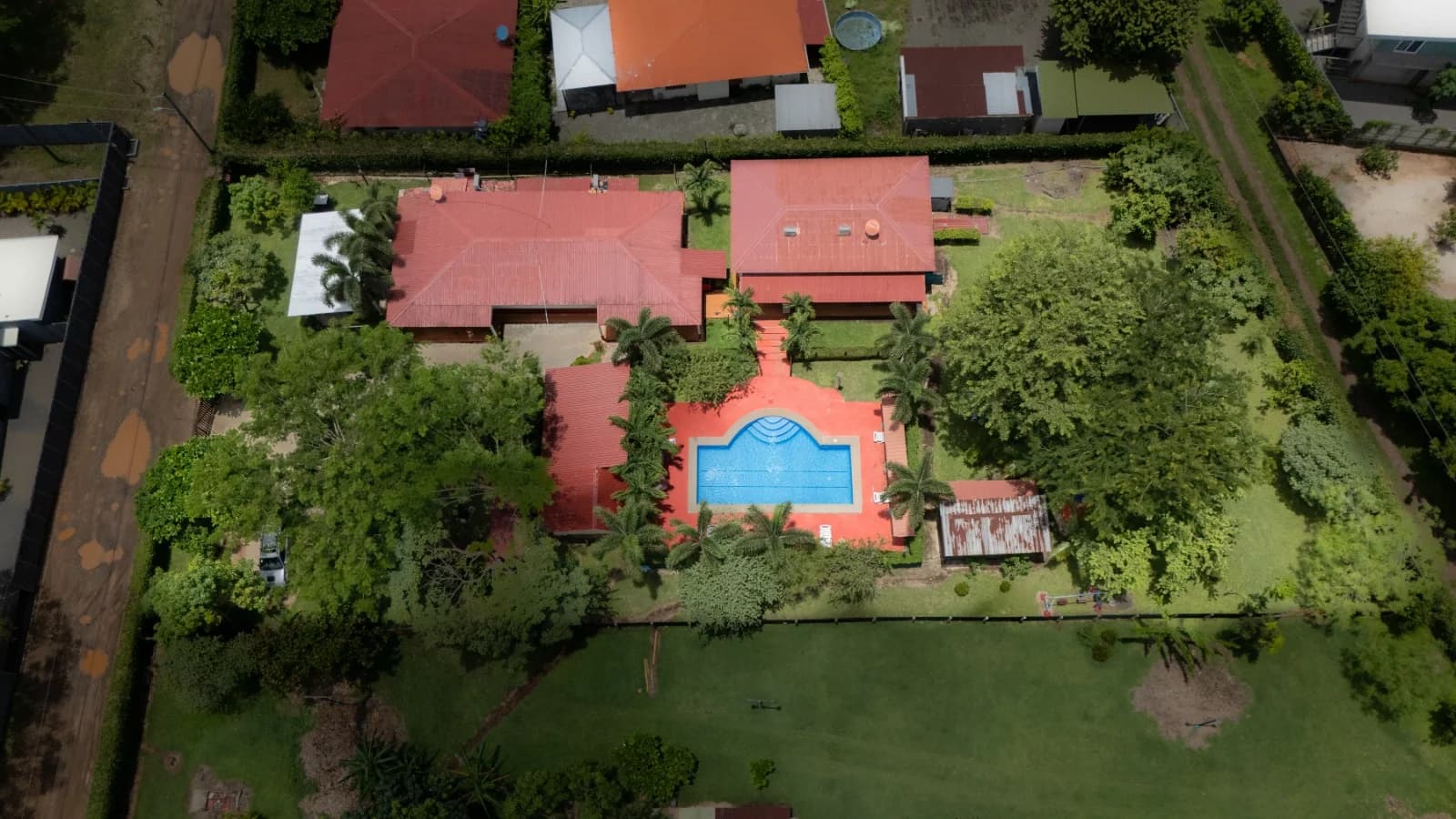 Tamarit House: Elegant Tropical Estate with Proven Rental Income in Villareal, Guanacaste