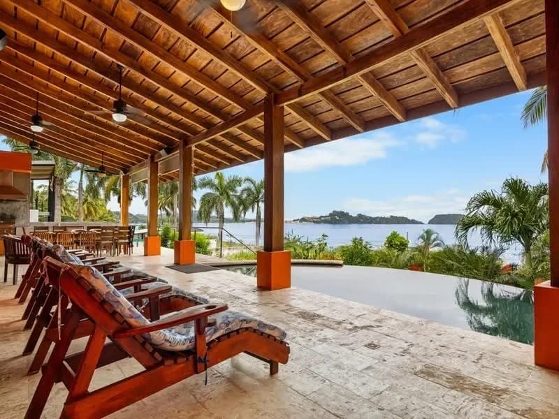 Casa de Sueños for sale: A Beachfront Paradise in Playa Potrero