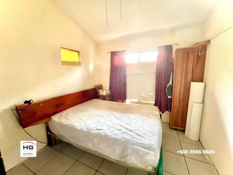 Cute little house on a huge 3 hectares land near Bagaces and Cañas