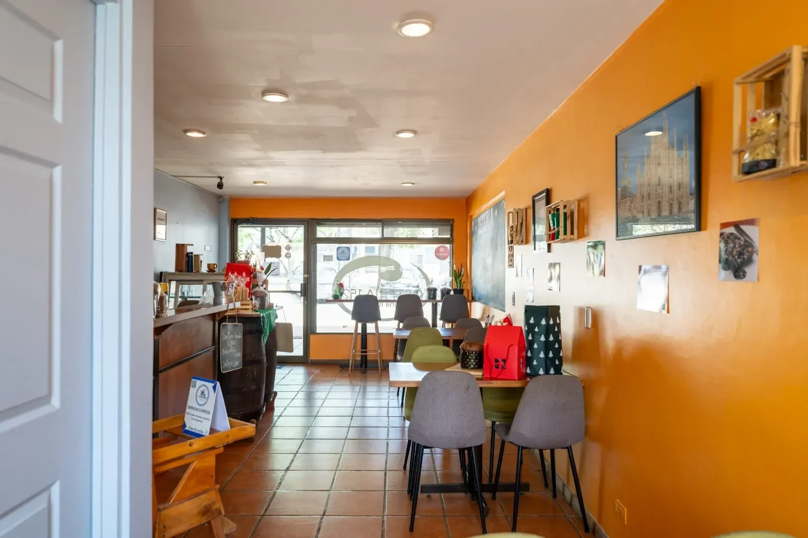 FIRE SALE! Established Restaurant Business in the Heart of Villareal