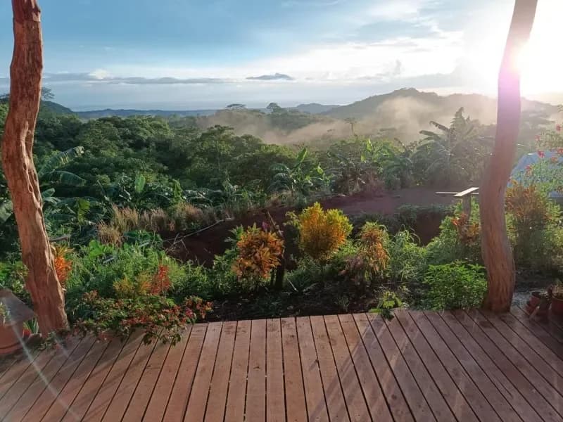 Finca Curcuma: Organic ocean view house built on a 2 hectares finca in San José de la Montaña