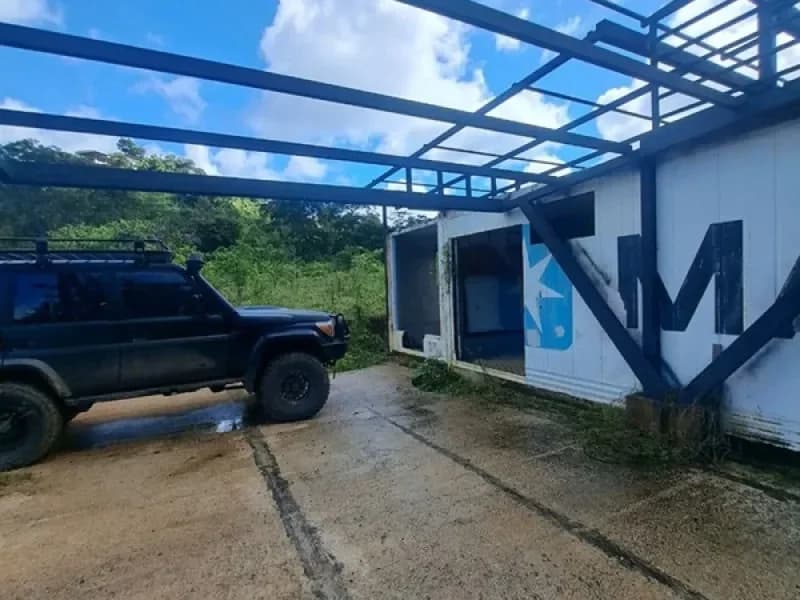 Le Petit Paris Hair Salon Business